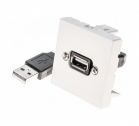afficher l'article Plastron USB amplifié type A F/M 45 x 45 15 m