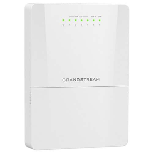 Switch extérieur 5 ports giga 4 PoE 1 SFP+ Grandstream